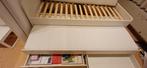 Ikea slakt uitschuifbaar bed 90x200cm met 2  matrassen, Huis en Inrichting, Slaapkamer | Bedden, Ophalen, Verstelbaar, 90 cm, Wit