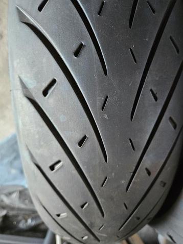 Metzeler Roadtec 01SE 190/55/17 NIEUW 300 km oud beschikbaar voor biedingen