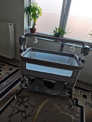 Baby elektrische slaapbedje ️heel mooie en helpt veel  beschikbaar voor biedingen