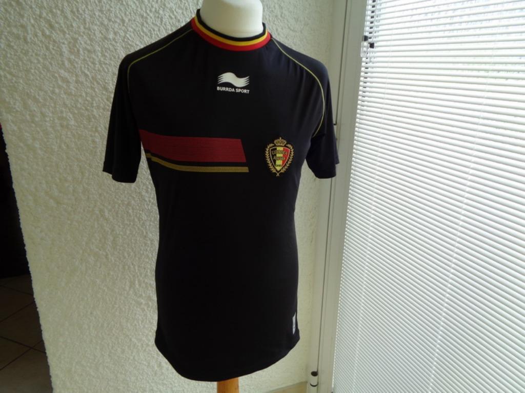 T-shirt. Marque: "burrda sport". Belgium.Taille L, Enlèvement ou Envoi, Comme neuf, Autres couleurs, BURRDA SPORT".