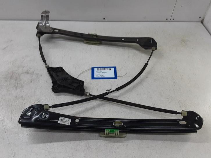 VITRE MECANISME AVANT DROIT Golf VII (AUA) (5G4837462H), Autos : Pièces & Accessoires, Vitres & Accessoires, Volkswagen, Utilisé