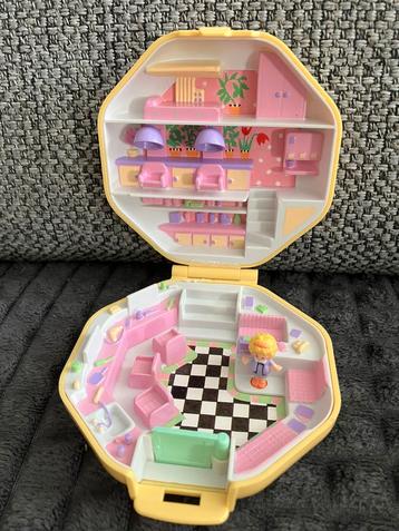 Vintage Salon de coiffure  Polly Pocket avec 1 poupée 