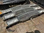 3 x oude Chevrolet grilles, Ophalen, Gebruikt, Gebruiksvoorwerp