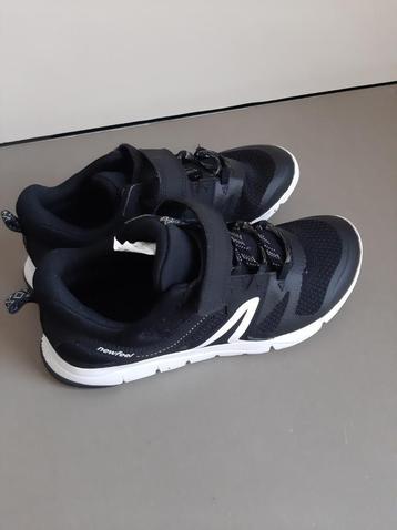 Sportschoenen maat 38, nieuw beschikbaar voor biedingen