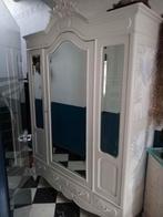 Antieke witte kledingkast met spiegeldeuren, Huis en Inrichting, Ophalen