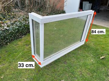 PVC raam met dubbel glas., Doe-het-zelf en Bouw, Ophalen, Gevelraam of Ruit, 80 tot 120 cm, Zo goed als nieuw