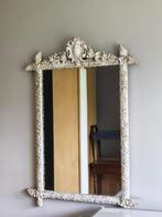 Decoratieve spiegel met wit sierlijk kader, Ophalen