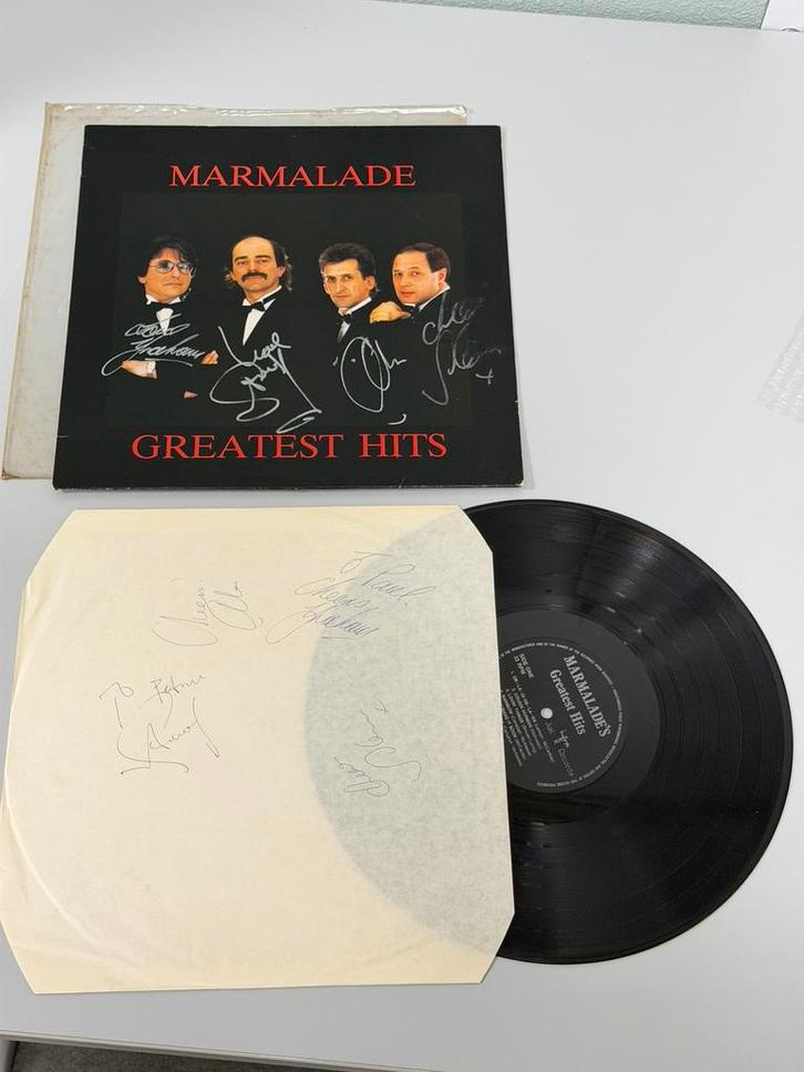 Marmalade Greatest Hits vinyl LP FULLY SIGNED UK 1960s 1980s, Cd's en Dvd's, Vinyl | Pop, Zo goed als nieuw, 1960 tot 1980, 12 inch
