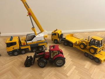 Bruder truck/2xtraktor/laadbak/kraan beschikbaar voor biedingen