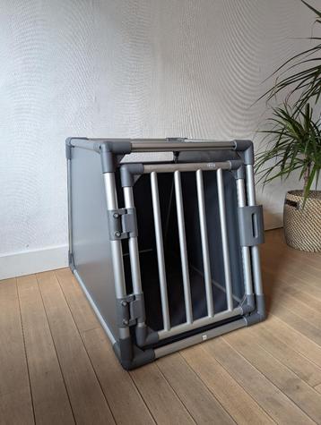 Cage de transport pour chien / Autobench voor hond TRIXIE M beschikbaar voor biedingen