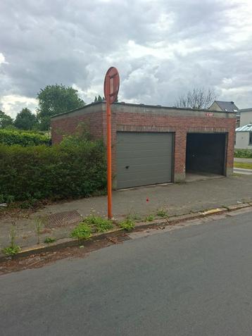 Ruime garagebox in Kontich Dorp beschikbaar voor biedingen
