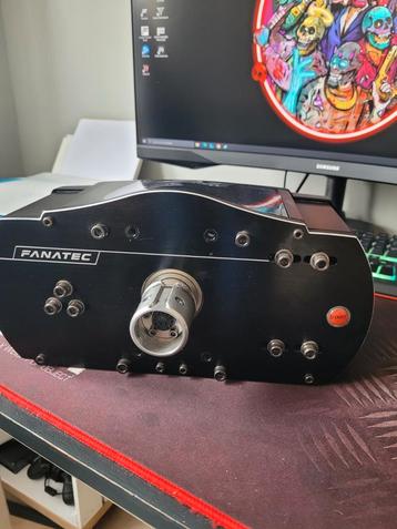 Fanatec clubsport wheelbase v2.5 beschikbaar voor biedingen