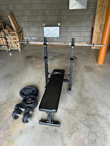 Banc de musculation avec jeux de musculation - nouveau prix, Enlèvement, Utilisé, Bras, Set d’haltères