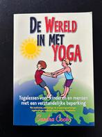 De wereld in met yoga, Boeken, Ophalen of Verzenden, Zo goed als nieuw