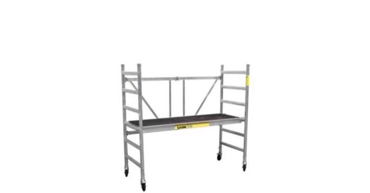 Vouwsteiger te huur, Doe-het-zelf en Bouw, Steigers, Zo goed als nieuw, Ophalen of Verzenden