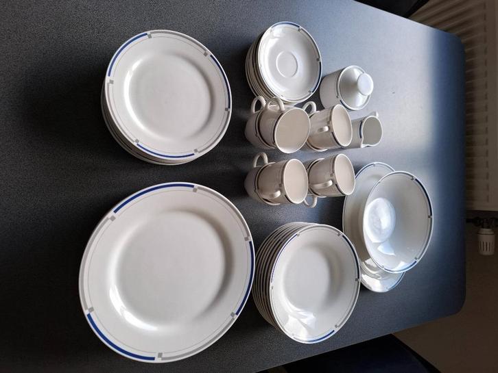 Volledig servies 8persoon blauw-grijs motiefje, Huis en Inrichting, Keuken | Servies, Gebruikt, Compleet servies, Ophalen