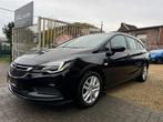 Opel Astra Sports Tourer 1.6 CDTi *12 mois de garantie*, Stof, Gebruikt, 4 cilinders, 136 pk