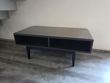 Magnifique table de salon beschikbaar voor biedingen