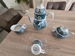 volledig koffie en eetservies, Ophalen