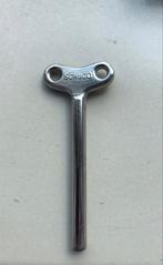 Schuco sleutel nr 2 lang, Antiek en Kunst, Verzenden