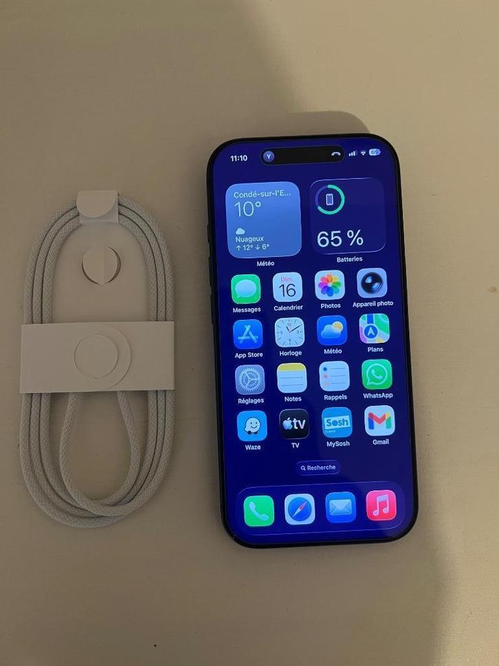 iPhone 17 pro 256go bleu garantie 1 an  Apple, Telecommunicatie, Mobiele telefoons | Apple iPhone, Nieuw, 256 GB, Zonder abonnement