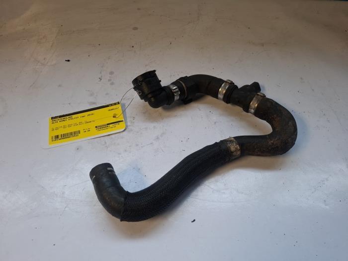 Radiateurslang van een Alfa Romeo Stelvio, Auto-onderdelen, Airco en Verwarming, Alfa Romeo, Gebruikt, 3 maanden garantie, Ophalen of Verzenden