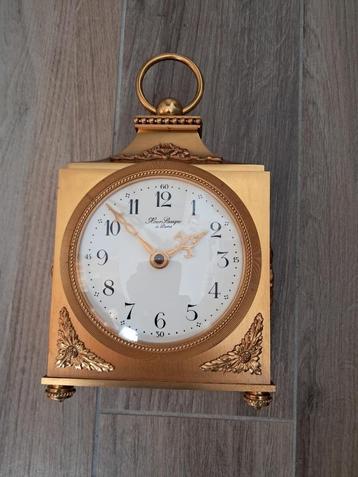 Hour Lavigne, bronzen klok in Lodewijk XVI-stijl met decorat, Enlèvement