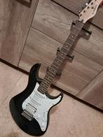 Yamaha EG112 electrische gitaar,nog gestemd worden 370np, Muziek en Instrumenten, Snaarinstrumenten | Gitaren | Elektrisch, Ophalen of Verzenden
