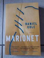 Daniel Cole - Marionet (Special Mediahuis 2019), Boeken, Zo goed als nieuw, Ophalen, Daniel Cole