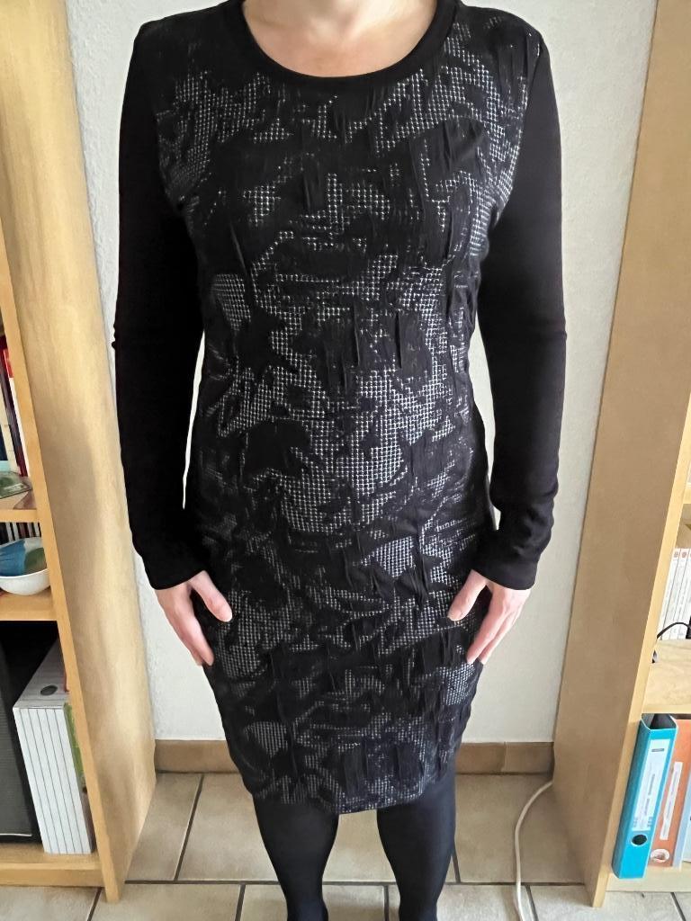 Robe noire et blanche La fée maraboutée, Taille 36 (S), Comme neuf, Enlèvement, La fée Maraboutée