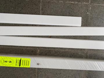 Plinthe murale MDF feuille blanche beschikbaar voor biedingen