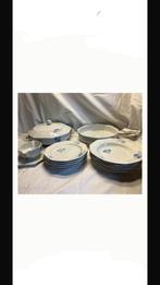 De diensten — Ondoorzichtig porselein — Frankrijk, Ophalen of Verzenden, Zo goed als nieuw