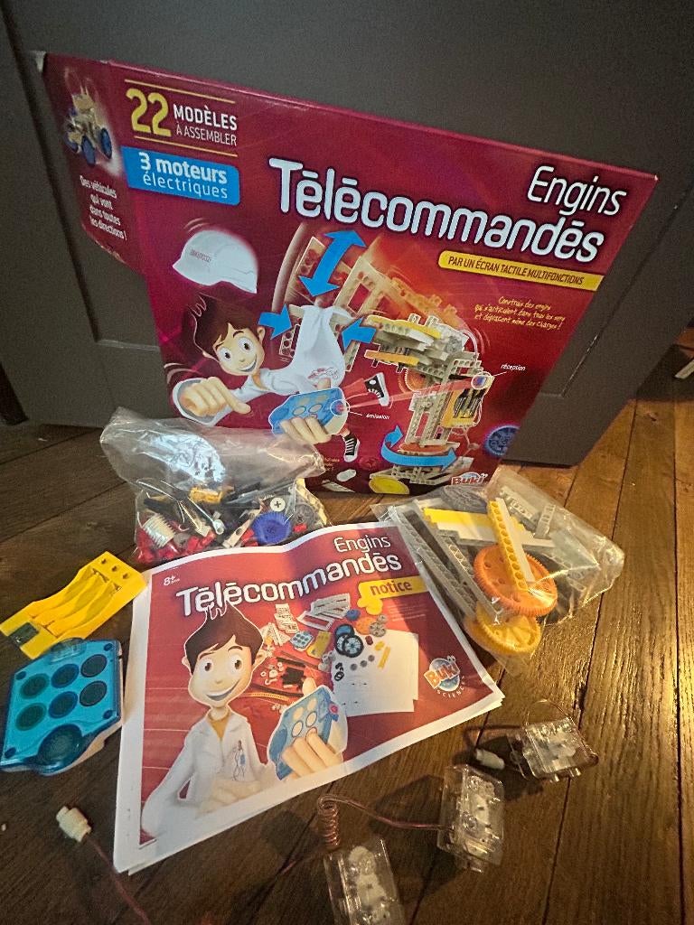 Engins télécommandés Buki, Enlèvement, Utilisé, Télécommande