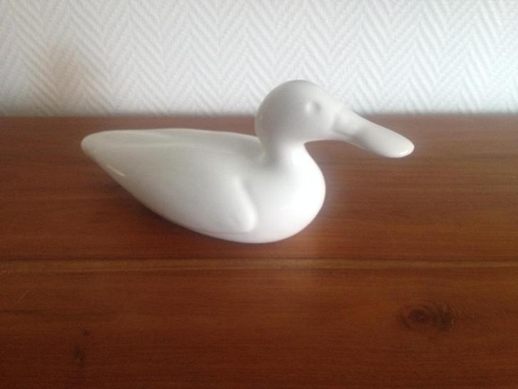 porseleinen eend in prima staat +-25cm, Antiek en Kunst, Antiek | Porselein, Ophalen of Verzenden