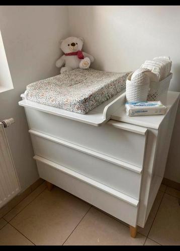 Commode + rallonge à langer + housse de matelas à langer, Enlèvement, Comme neuf, Commode