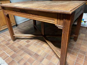 Vintage (antieke) eiken tafel beschikbaar voor biedingen