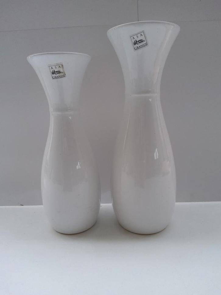 2 porseleinen karaffen voor wijn of water., Huis en Inrichting, Keuken | Servies, Nieuw, Ophalen of Verzenden