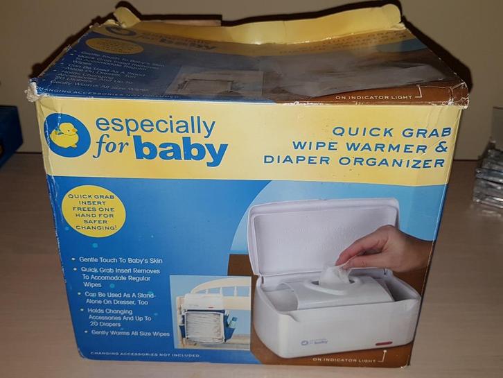 SPÉCIAL POUR BÉBÉ Chauffe-lingettes et organiseur de couches, Enfants & Bébés, Sac à langer bébé, Comme neuf, Enlèvement ou Envoi