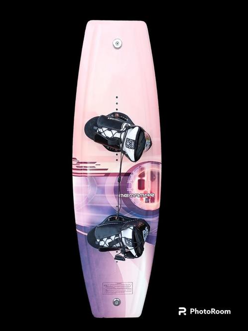 wakeboard 138 cm, Watersport en Boten, Kitesurfen, Gebruikt, Ophalen of Verzenden