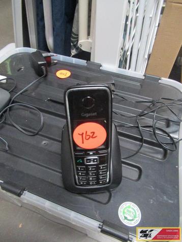 telefoon met oplader nr. 762 beschikbaar voor biedingen