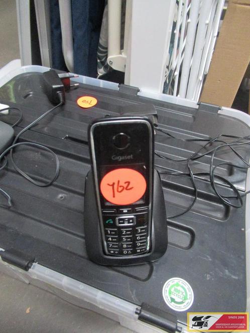 telefoon met oplader nr. 762, Caravanes & Camping, Caravanes Accessoires, Utilisé, Enlèvement ou Envoi