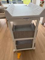 Luiertafel met bad en passende mandjes, Ophalen, Gebruikt