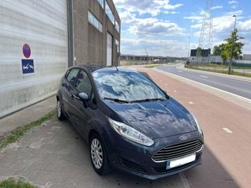 Ford Fiesta 1.2i Benzine euro5b 5-Deurs gekeurd met carpass beschikbaar voor biedingen