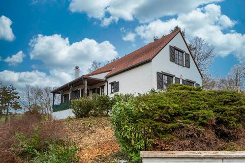 Villa à vendre à Genappe, 4 chambres, Immo, Huizen en Appartementen te koop, Vrijstaande woning