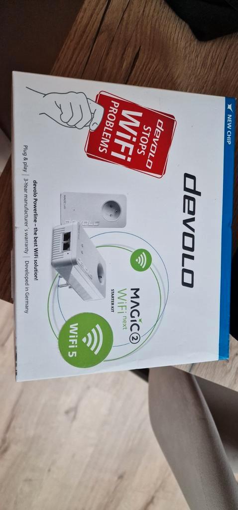 Devolo Magic 2 WiFi next Starter Kit, Computers en Software, Netwerk switches, Zo goed als nieuw, Ophalen