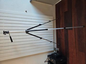 Camera statief tripod standaard  beschikbaar voor biedingen