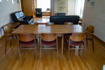 Prachtige Massief Teakhouten uitschuifbare Tafel + 8 Stoelen beschikbaar voor biedingen