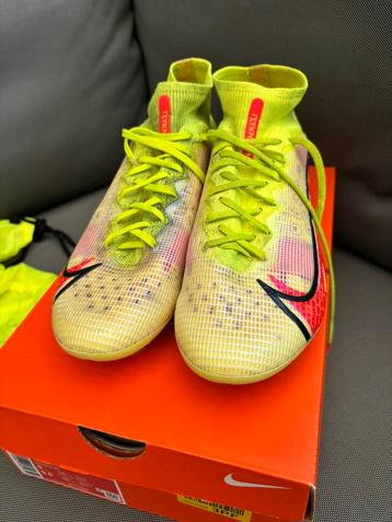 Nike voetbalschoenen maat 41 beschikbaar voor biedingen
