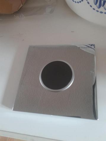 Plaque de recouvrment électronique urinoir GEBERIT beschikbaar voor biedingen