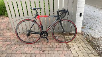 Koersfiets Gianni Motta Jartazi (zwart/rood) beschikbaar voor biedingen